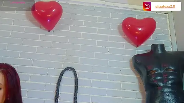 elizatexx online show from April 8, 2026, 7:14 pm