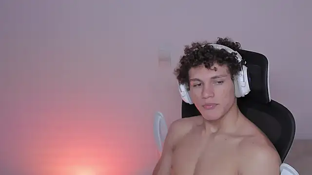 laurent nova online show from October 17, 2025, 8:39 am