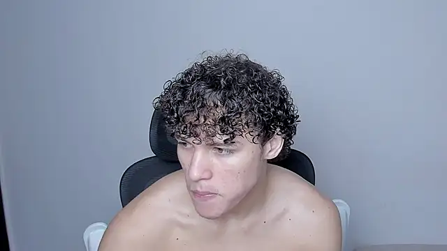 laurent nova online show from November 11, 2025, 5:40 am