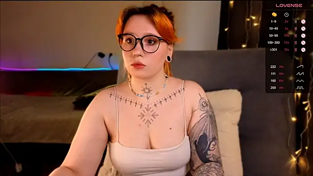 The Full Red Moon online show from November 27, 2025, 9:00 am