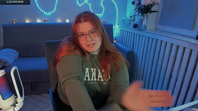 Snapshot of Melissa_Purr chatting on November 20, 2025, 6:40 pm Melissa Purr online show from November 20, 2025, 6:40 pm