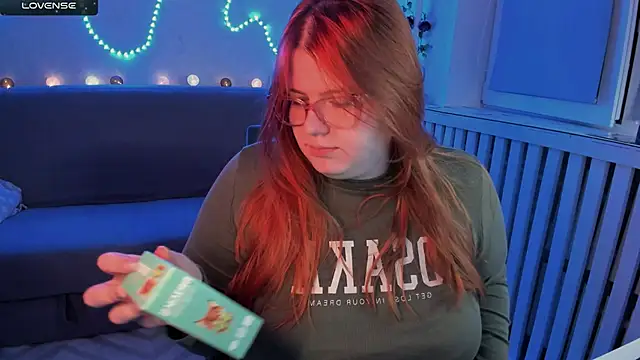 Snapshot of Melissa_Purr chatting on November 22, 2025, 7:02 pm Melissa Purr online show from November 22, 2025, 7:02 pm