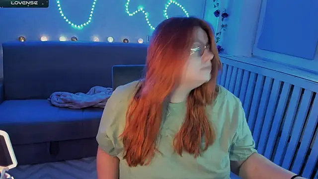 Snapshot of Melissa_Purr chatting on November 24, 2025, 6:18 pm Melissa Purr online show from November 24, 2025, 6:18 pm