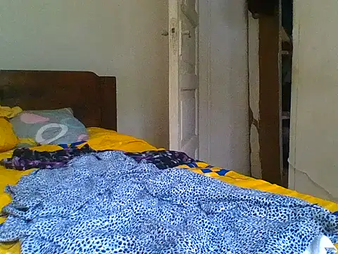 Snapshot of sherry_anne chatting on January 12, 2026, 5:23 am sherry anne online show from January 12, 2026, 5:23 am