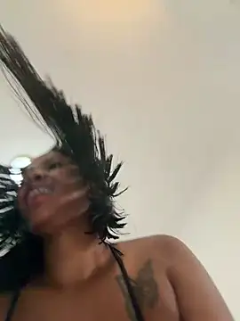 Snapshot of Rose_berry chatting on March 6, 2026, 7:05 am Rose berry online show from March 6, 2026, 7:05 am