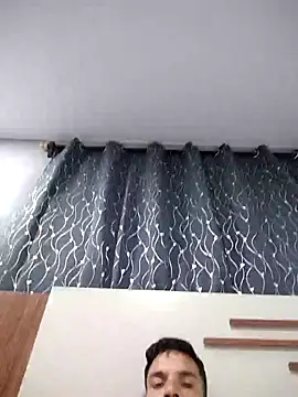 Snapshot of 719610 chatting on November 4, 2025, 3:33 pm 719610 online show from November 4, 2025, 3:33 pm