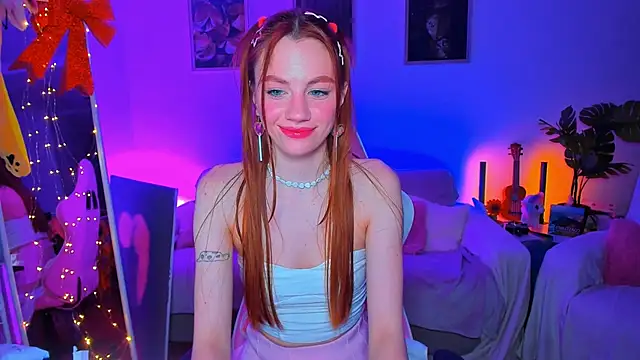 Alyssa Smitt online show from March 2, 2025, 11:31 pm