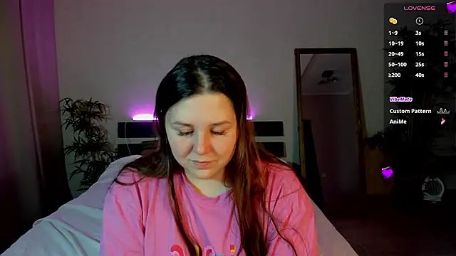Snapshot of Ruth_Oliver chatting on December 12, 2024, 8:25 am Ruth Oliver online show from December 12, 2024, 8:25 am