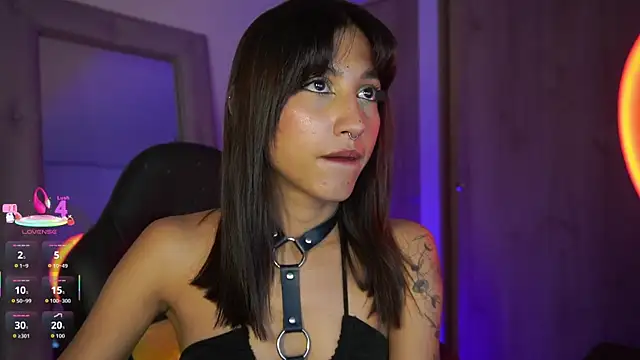 Snapshot of MissKorah chatting on September 26, 2025, 12:25 am MissKorah online show from September 26, 2025, 12:25 am