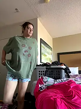 SafeinouterSpace online show from October 5, 2025, 6:06 pm