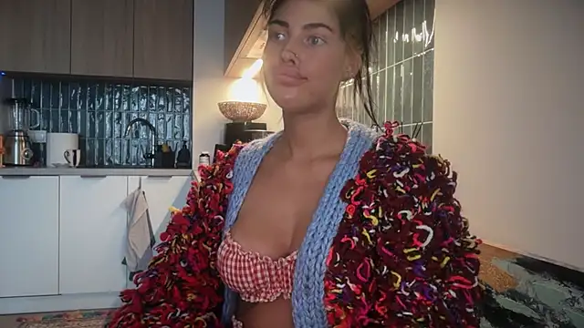 Snapshot of Marakuia054 chatting on November 10, 2025, 7:18 am Marakuia054 online show from November 10, 2025, 7:18 am