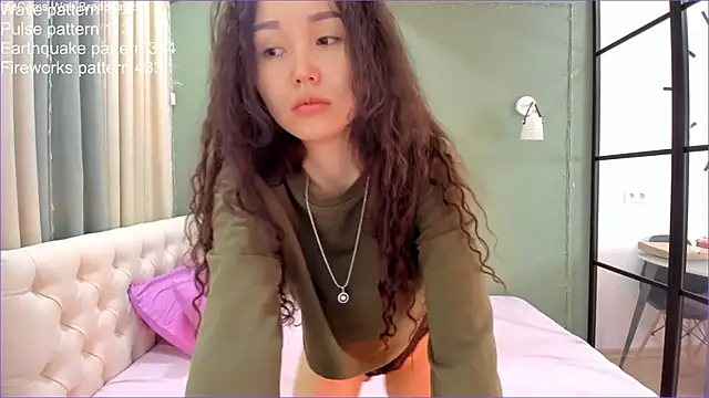 Yumsea online show from November 3, 2025, 12:06 pm