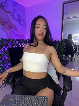 Ady 18 online show from January 13, 2026, 7:41 pm