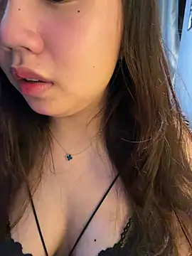Hotellinh12 online show from May 23, 2026, 4:22 pm
