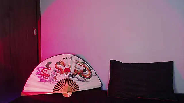 catipetite online show from December 14, 2024, 4:12 am