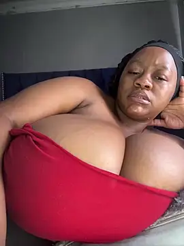Chubbykarisma27 online show from May 21, 2026, 10:33 am