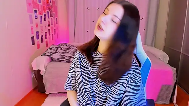 Vanessa Verona online show from February 7, 2025, 9:48 pm