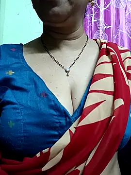 Rosy-B online show from November 10, 2025, 9:47 pm