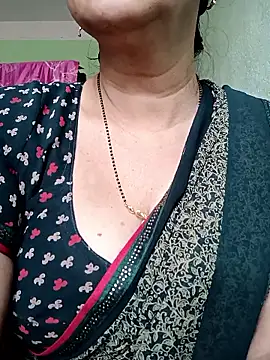 Snapshot of Rosy-B chatting on January 13, 2026, 9:25 am Rosy-B online show from January 13, 2026, 9:25 am