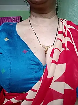 Snapshot of Rosy-B chatting on January 17, 2026, 9:36 am Rosy-B online show from January 17, 2026, 9:36 am