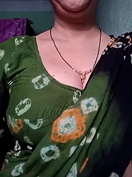 Snapshot of Rosy-B chatting on February 10, 2026, 12:59 am Rosy-B online show from February 10, 2026, 12:59 am