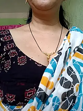 Snapshot of Rosy-B chatting on February 20, 2026, 9:54 am Rosy-B online show from February 20, 2026, 9:54 am