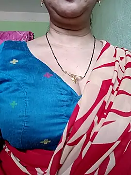 Snapshot of Rosy-B chatting on February 21, 2026, 10:05 am Rosy-B online show from February 21, 2026, 10:05 am