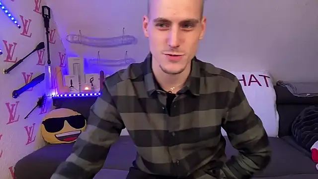 Cookieboy88 online show from February 13, 2026, 4:25 pm