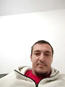 mayk18cm online show from November 2, 2025, 9:22 am