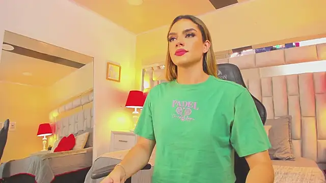 Snapshot of mariiahneedles chatting on December 16, 2024, 10:45 pm mariiahneedles online show from December 16, 2024, 10:45 pm