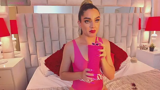 Snapshot of mariiahneedles chatting on January 26, 2025, 12:05 am mariiahneedles online show from January 26, 2025, 12:05 am