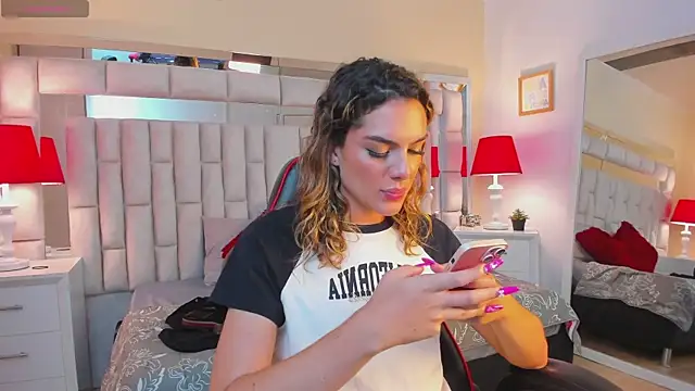 Snapshot of mariiahneedles chatting on February 5, 2025, 2:08 am mariiahneedles online show from February 5, 2025, 2:08 am