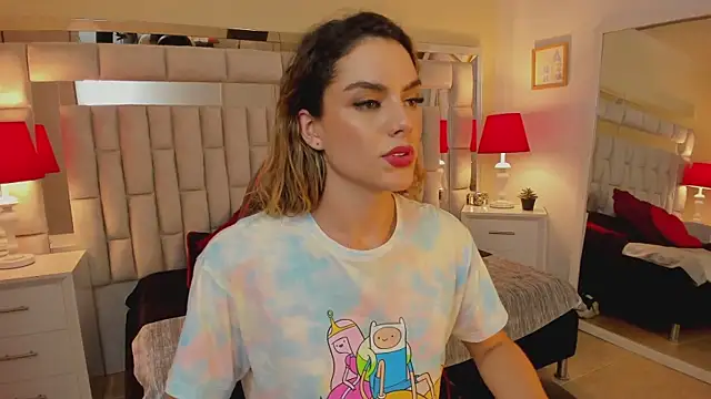 Snapshot of mariiahneedles chatting on February 15, 2025, 4:36 am mariiahneedles online show from February 15, 2025, 4:36 am