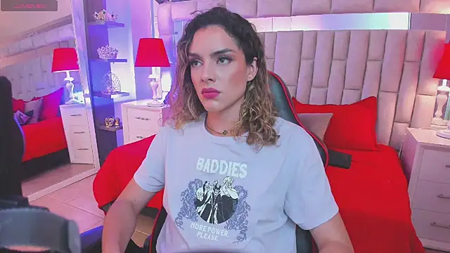 Snapshot of mariiahneedles chatting on March 18, 2025, 1:00 am mariiahneedles online show from March 18, 2025, 1:00 am