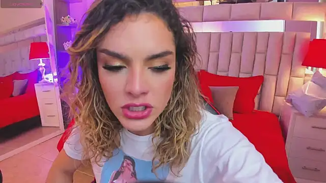 Snapshot of mariiahneedles chatting on March 19, 2025, 8:22 pm mariiahneedles online show from March 19, 2025, 8:22 pm