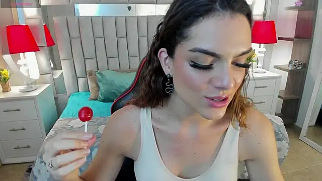 Snapshot of mariiahneedles chatting on October 9, 2025, 9:35 pm mariiahneedles online show from October 9, 2025, 9:35 pm