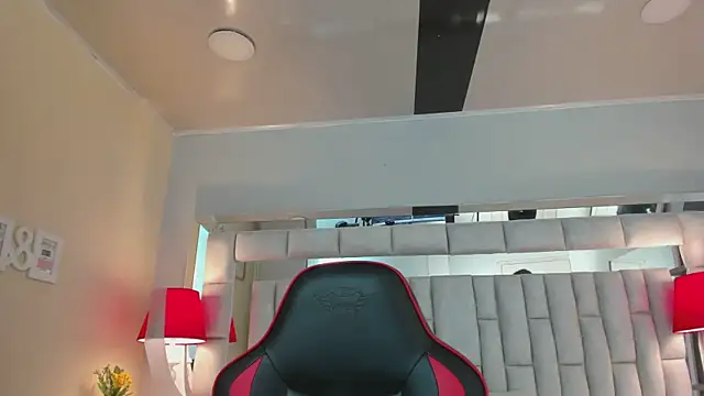 Snapshot of mariiahneedles chatting on October 30, 2025, 3:08 am mariiahneedles online show from October 30, 2025, 3:08 am