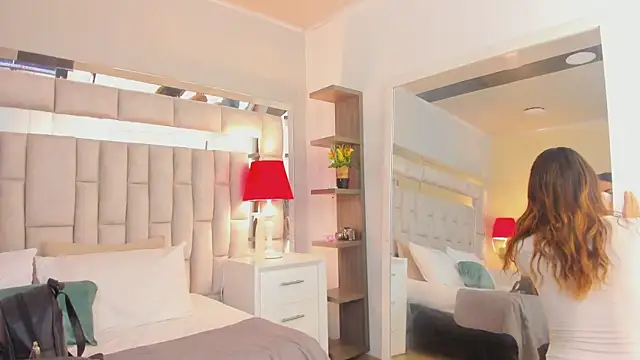 Snapshot of mariiahneedles chatting on November 18, 2025, 11:48 pm mariiahneedles online show from November 18, 2025, 11:48 pm