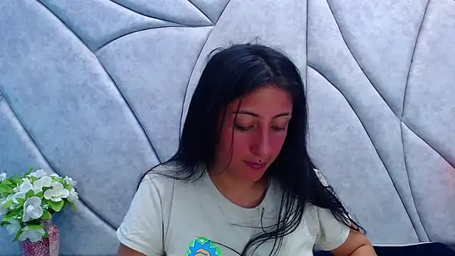 Snapshot of Cameron_cutte chatting on January 30, 2025, 2:49 am Cameron cutte online show from January 30, 2025, 2:49 am