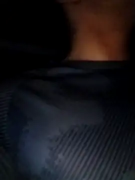 Snapshot of Eecb07 chatting on December 18, 2025, 8:09 am Eecb07 online show from December 18, 2025, 8:09 am