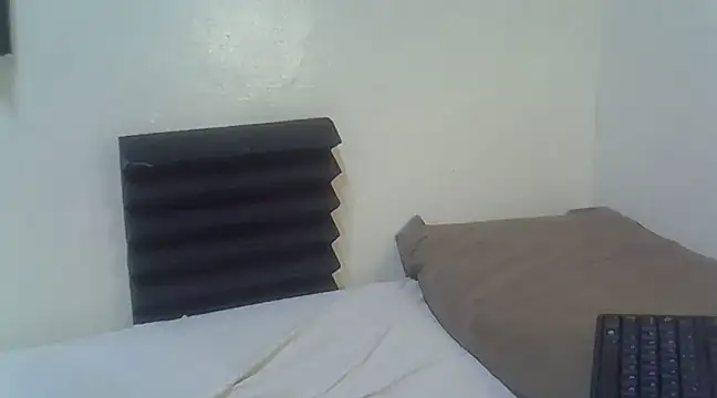 Snapshot of Pierra77 chatting on March 12, 2025, 12:15 pm Pierra77 online show from March 12, 2025, 12:15 pm