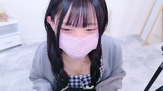 Snapshot of Suzu_ch_xx chatting on December 30, 2024, 9:40 pm Suzu ch xx online show from December 30, 2024, 9:40 pm