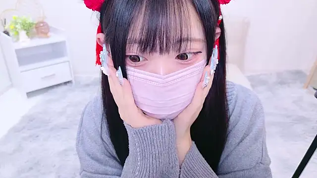 Snapshot of Suzu_ch_xx chatting on December 31, 2024, 2:58 pm Suzu ch xx online show from December 31, 2024, 2:58 pm