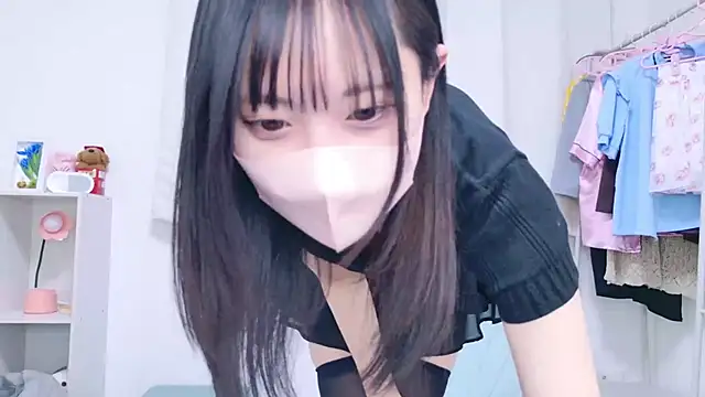 Snapshot of Suzu_ch_xx chatting on February 14, 2025, 10:58 pm Suzu ch xx online show from February 14, 2025, 10:58 pm