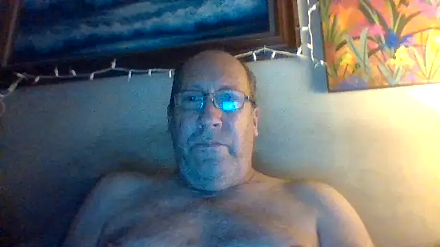 Snapshot of hornyrich69 chatting on February 4, 2026, 7:03 am hornyrich69 online show from February 4, 2026, 7:03 am