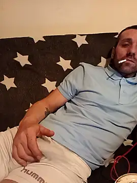 Snapshot of Aian09 chatting on January 14, 2026, 10:03 pm Aian09 online show from January 14, 2026, 10:03 pm