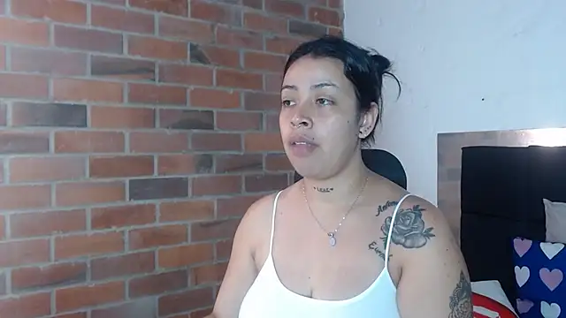 Snapshot of salome__hills1 chatting on February 26, 2026, 3:33 pm salome hills1 online show from February 26, 2026, 3:33 pm