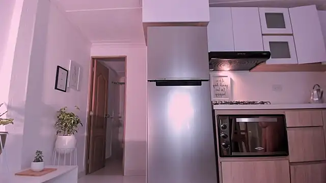 DannaHyde online show from February 11, 2025, 2:25 am