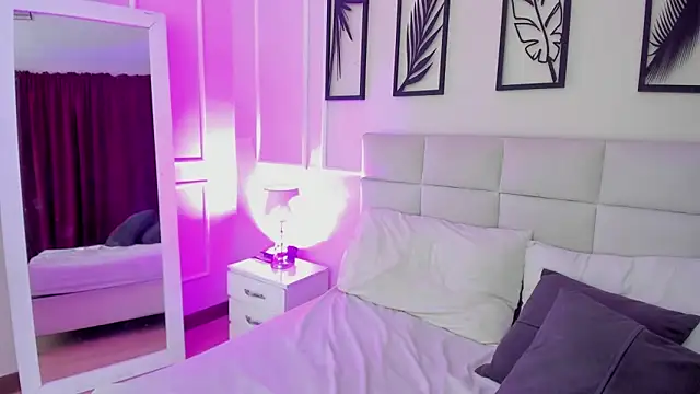 Alisa  walker online show from March 4, 2025, 8:49 pm