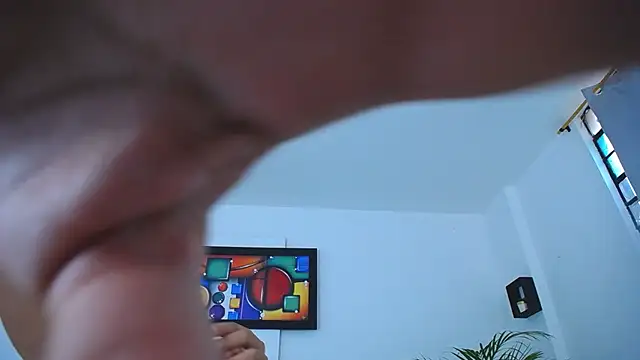 Chiqui milk  online show from February 22, 2025, 10:20 pm